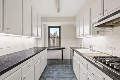 650 Park Avenue #14F, New York City, NY 10065 - Photo 8