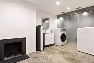 128 E 38th St, New York City, NY 10016 - Photo 26