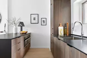 128 E 38th St, New York City, NY 10016 - Photo 6