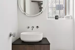 128 E 38th St, New York City, NY 10016 - Photo 24
