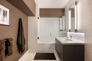 421 Hudson St, New York City, NY 10014 - Photo 8