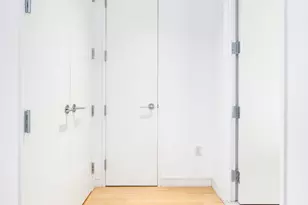 303 E 33rd St, New York City, NY 10016 - Photo 4