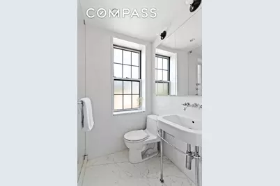 25 Minetta Lane #5C, New York City, NY 10012 - Photo 6