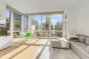 247 W 46th St, New York City, NY 10036 - Photo 2