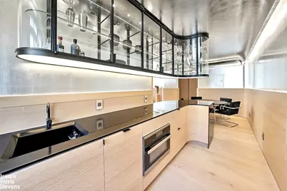 255 W 23rd Street #6CW, New York City, NY 10011 - Photo 4