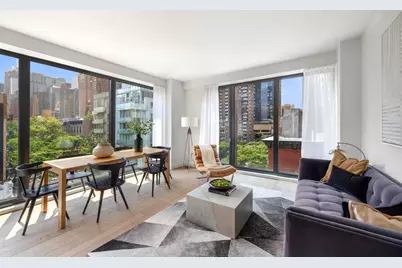 500 W 45th Street #627, New York City, NY 10036 - Photo 1