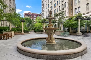 350 W 57th St, New York City, NY 10019 - Photo 22