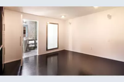 519 Broadway #2, New York City, NY 10012 - Photo 16