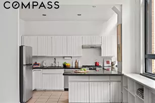 348 W 38th St, New York City, NY 10018 - Photo 4
