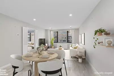 305 E 40th Street #15L, New York City, NY 10017 - Photo 2