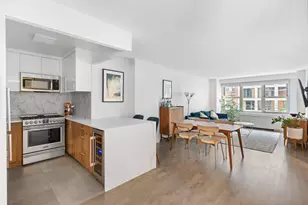 305 E 24th St, New York City, NY 10010 - Photo 2