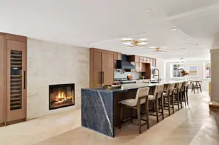 436 W 20th St, New York City, NY 10011 - Photo 4