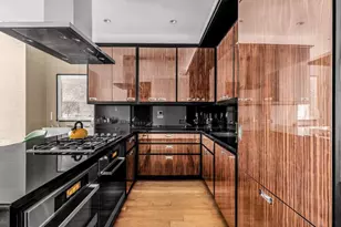 157 W 57th St, New York City, NY 10019 - Photo 2