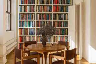 161 W 15th St, New York City, NY 10011 - Photo 2