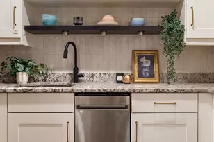 113 Sterling Pl, New York City, NY 11217 - Photo 6