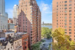 11 Riverside Dr, New York City, NY 10023 - Photo 2