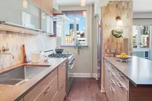 200 W 20th St, New York City, NY 10011 - Photo 4