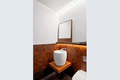 155 W 18th Street #403, New York, NY 10011 - Photo 6