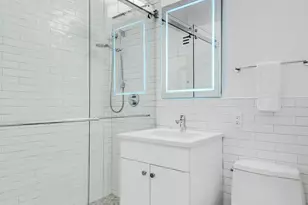 353 E 72nd St, New York City, NY 10021 - Photo 6