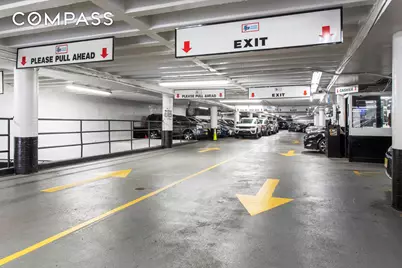 70-25 Yellowstone Boulevard #8N, New York City, NY 11375 - Photo 18