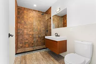 42-60 Crescent St, New York City, NY 11101 - Photo 10