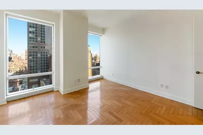 845 United Nations Plaza #15A, New York City, NY 10017 - Photo 2