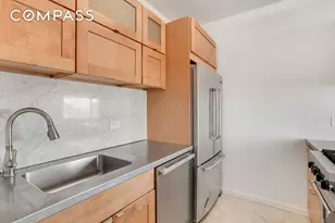 360 E 88th St, New York City, NY 10128 - Photo 6