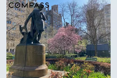 26 Gramercy Park S #1E, New York City, NY 10003 - Photo 10