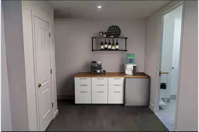 416 W 52nd Street #210, New York City, NY 10019 - Photo 2