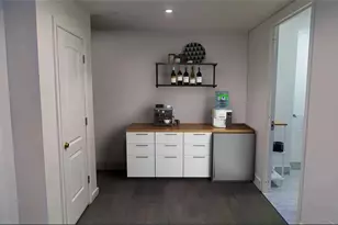 416 W 52nd St, New York City, NY 10019 - Photo 2