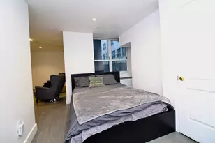 416 W 52nd St, New York City, NY 10019 - Photo 4