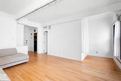 10 Christopher Street #5C, New York City, NY 10014 - Photo 2
