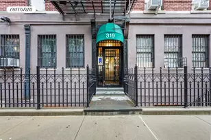 319 E 105th St, New York City, NY 10029 - Photo 14