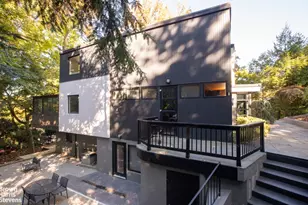 712 Ladd Rd, New York City, NY 10471 - Photo 30