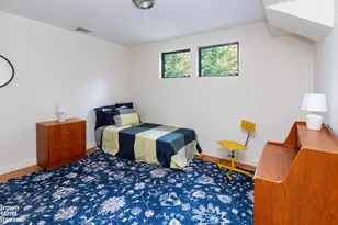 712 Ladd Rd, New York City, NY 10471 - Photo 20