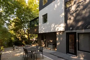 712 Ladd Rd, New York City, NY 10471 - Photo 32