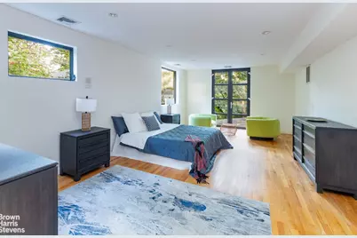 712 Ladd Road, New York City, NY 10471 - Photo 16