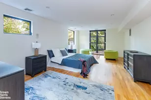 712 Ladd Rd, New York City, NY 10471 - Photo 16