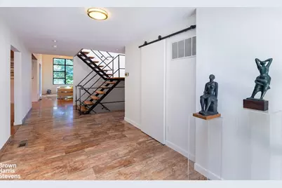 712 Ladd Road, New York City, NY 10471 - Photo 2