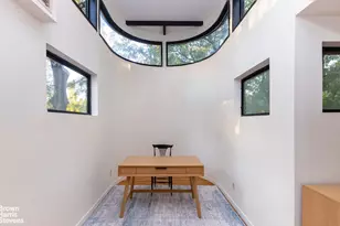 712 Ladd Rd, New York City, NY 10471 - Photo 22