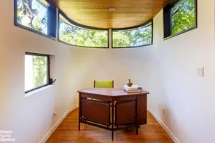 712 Ladd Rd, New York City, NY 10471 - Photo 12