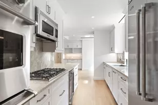 317 W 89th St, New York City, NY 10024 - Photo 16