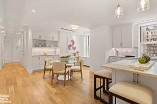 317 W 89th St, New York City, NY 10024 - Photo 4