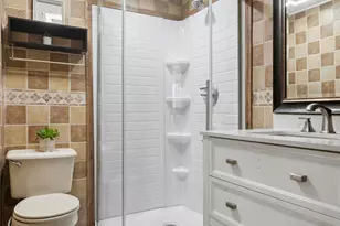 321 22nd St, New York City, NY 11215 - Photo 6