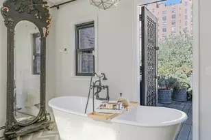 457 W 22nd St, New York City, NY 10011 - Photo 32