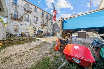 245 Bond Street, New York City, NY 11217 - Photo 10