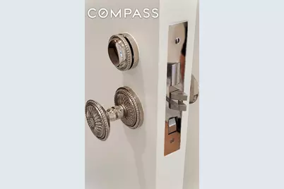 21 E 66th Street #7EW, New York City, NY 10065 - Photo 34