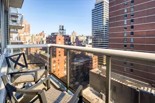 200 E 89th St, New York City, NY 10128 - Photo 4