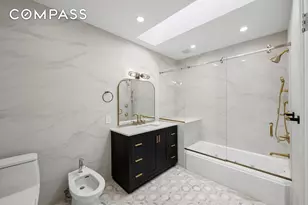 222 E 61st St, New York City, NY 10065 - Photo 20