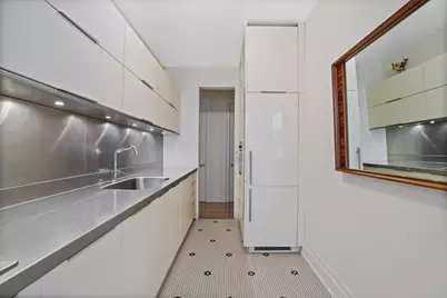 255 Eastern Parkway #C9, New York City, NY 11238 - Photo 10